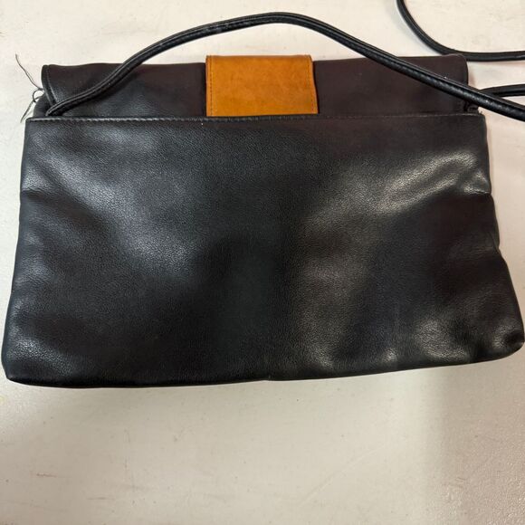 Perry Ellis America Leather Crossbody Bag Black & Tan Classic - Picture 3 of 7